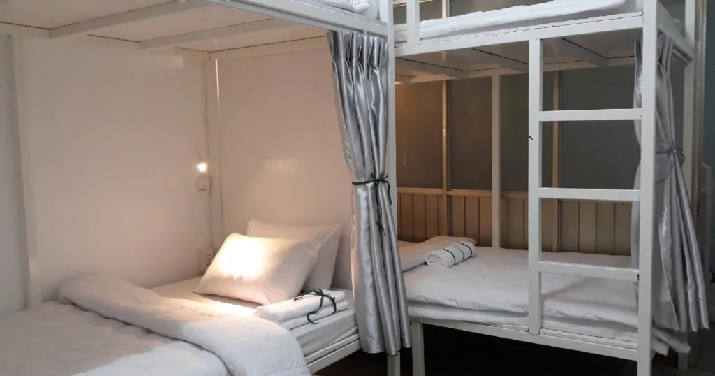 Tuis Home - Hostel