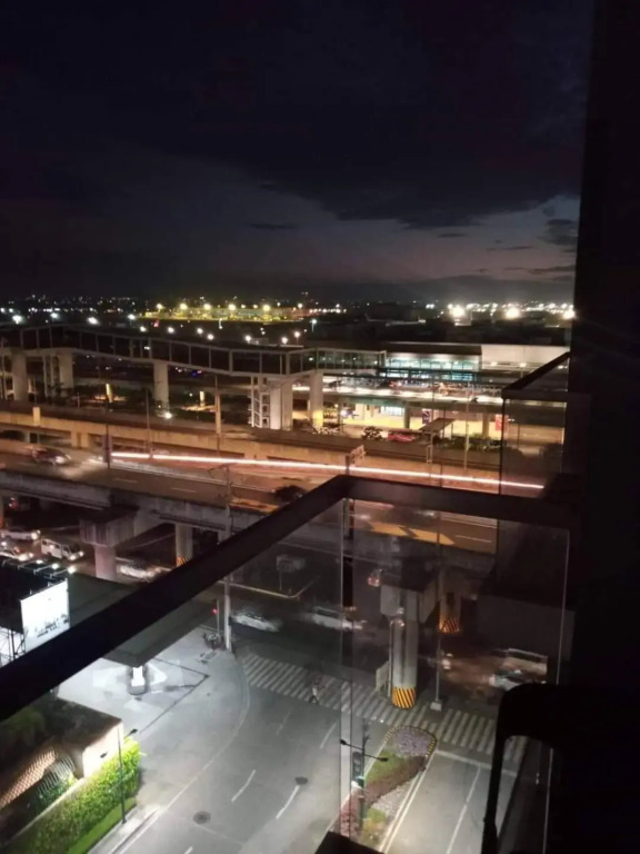 Budget Apartment Manila across Manila Airport T3