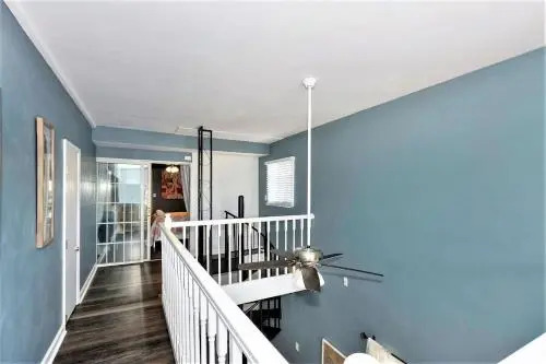 Light House Grand Suite (Luxury Bayfront House Sleeps 10, Private Cabanas, Fire Pits and 100` Pier)