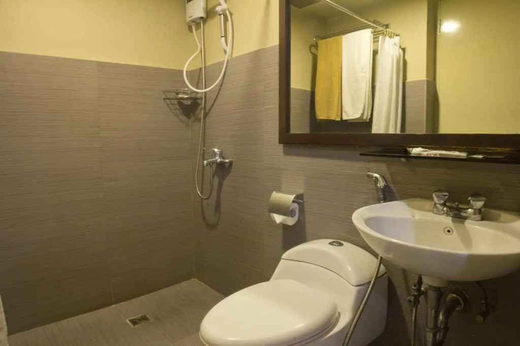 Artina Suites Hotel