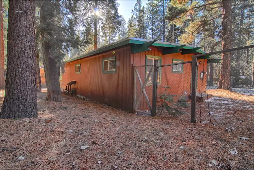 Walk to Beach From Quaint Cabin W/garage - #192