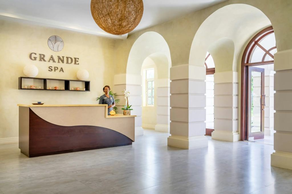 Jewel Grande Montego Bay Resort & Spa – All Inclusive