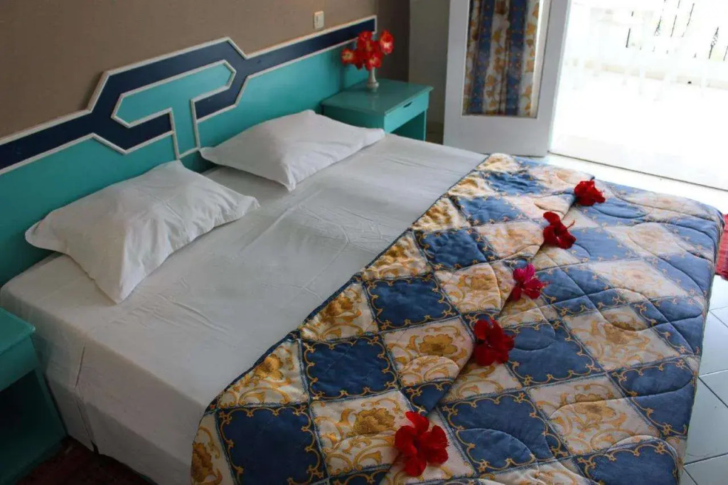 Emira Hotel