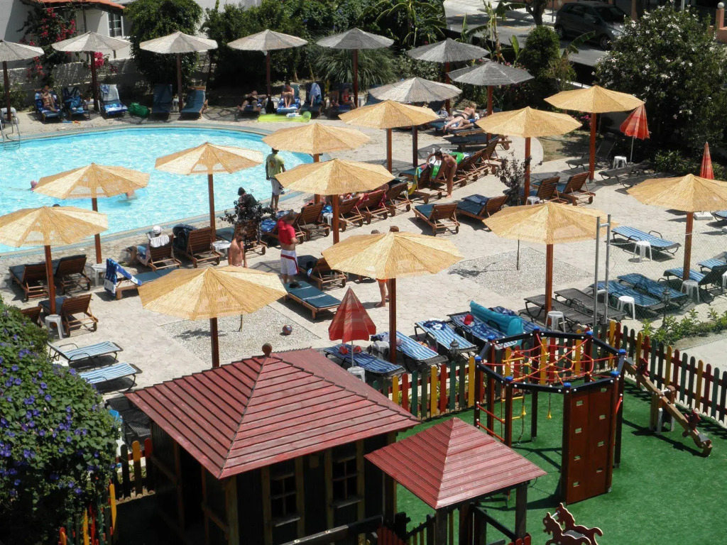 Peridis Family Resort