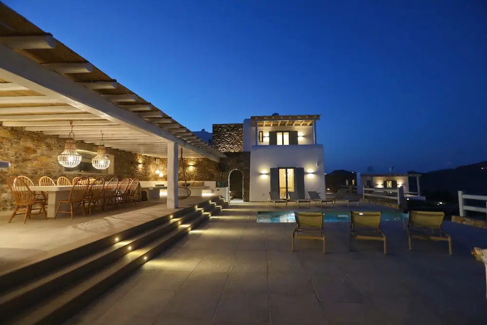 Villa Moonflower