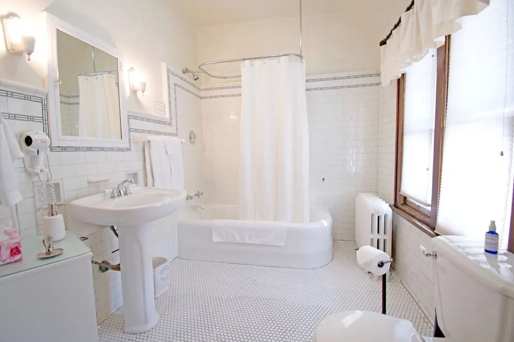 Greystone Manor Bed & Breakfast