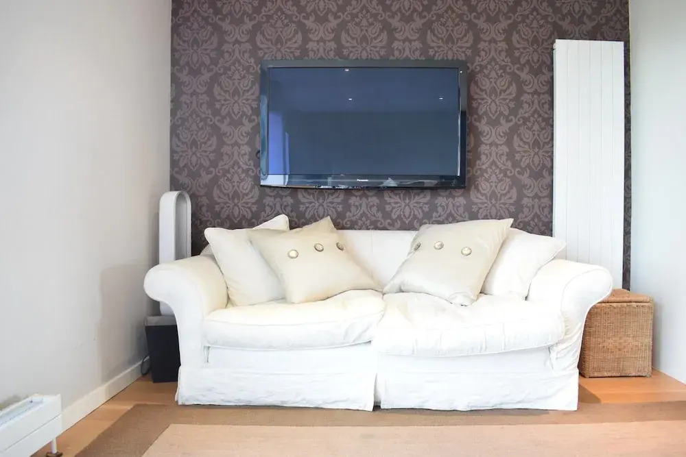 Spacious 2 Bedroom Penthouse in Islington
