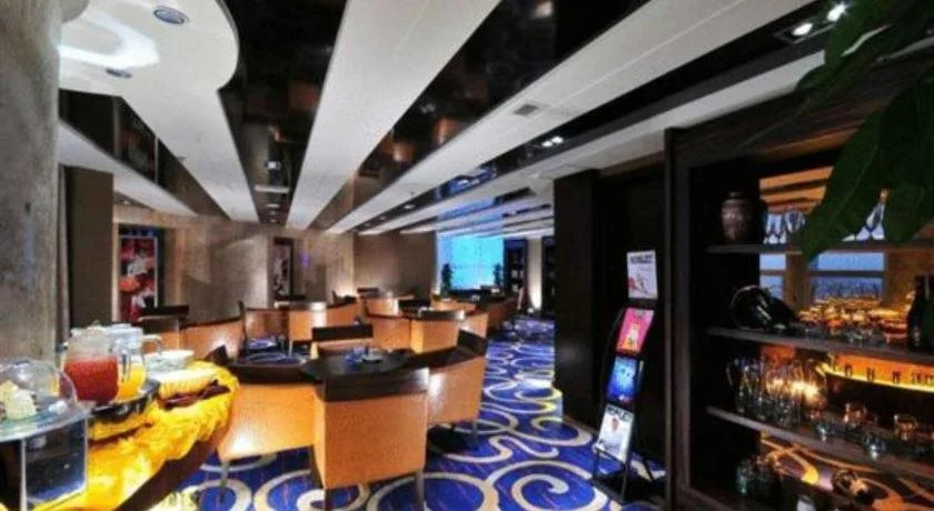Yulong International Hotel