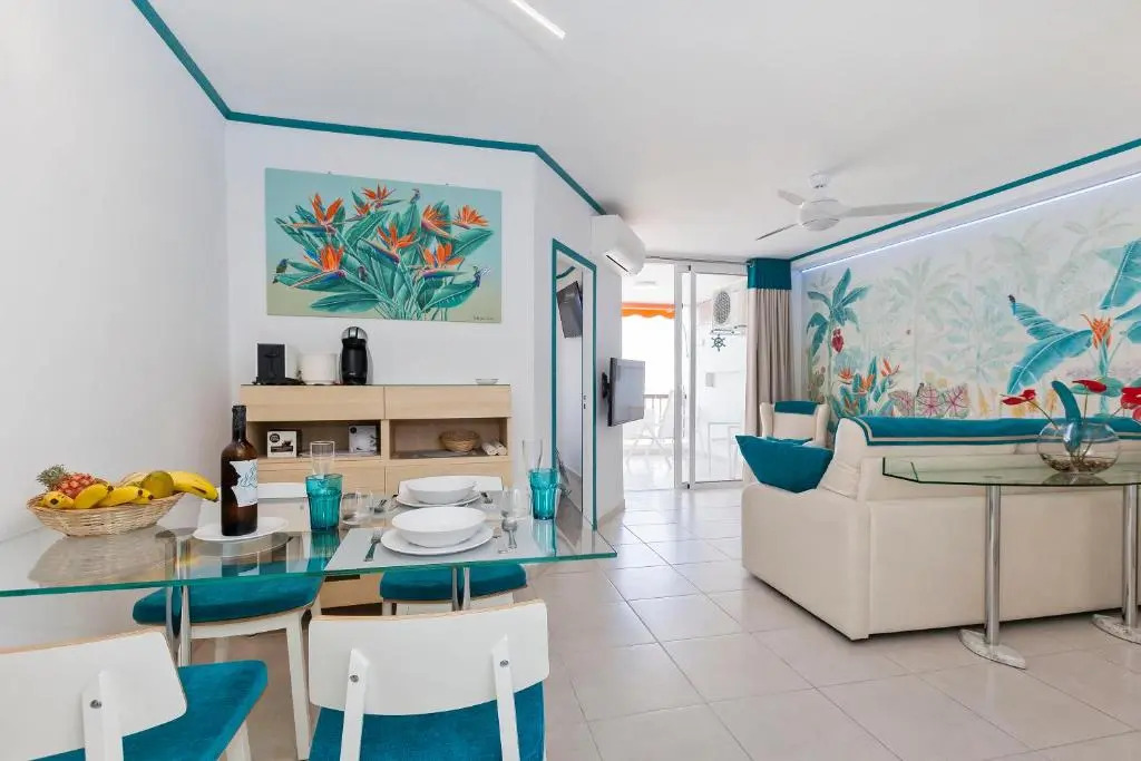 First line sea, luxury penthouse, sea and sunset view Vivenda Vacational Guayero 618