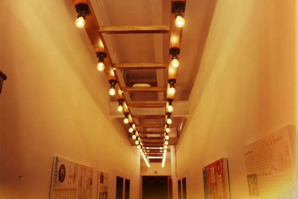 Cohostel