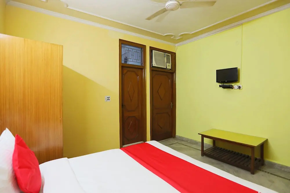 Singh Hotel