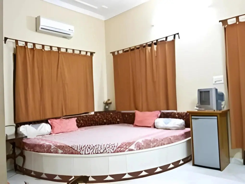 Royal Rais Guest House