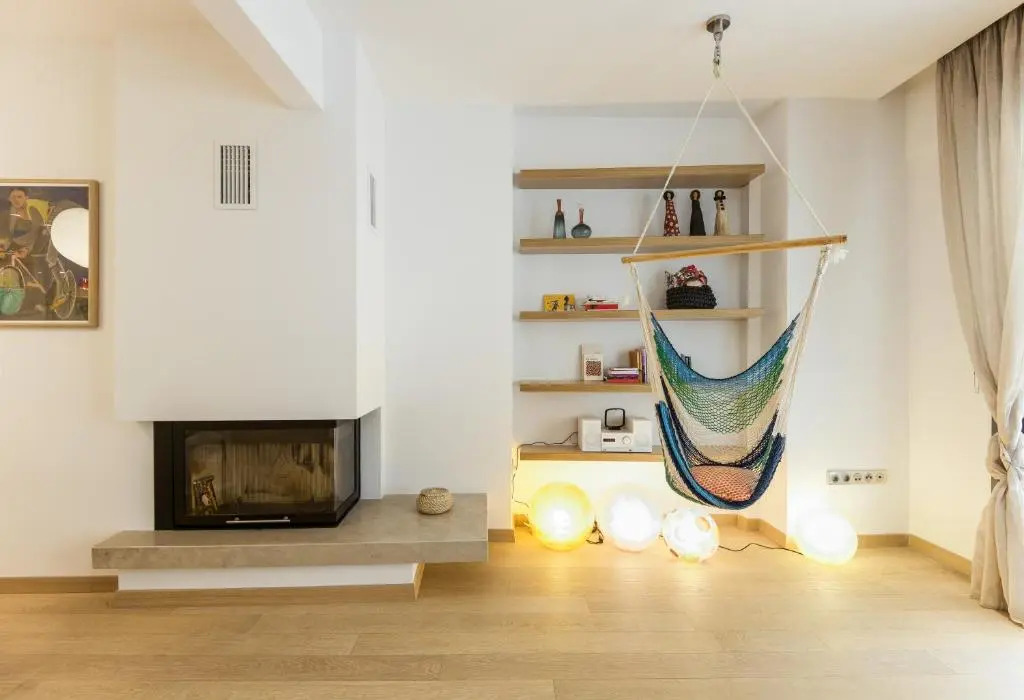 Brand new stylish 3 bdrm apartment with terrace
