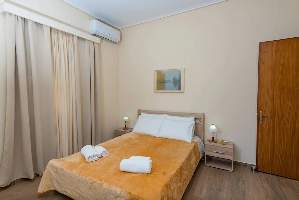 Katerina Residence - Beachfront Plaz Eot