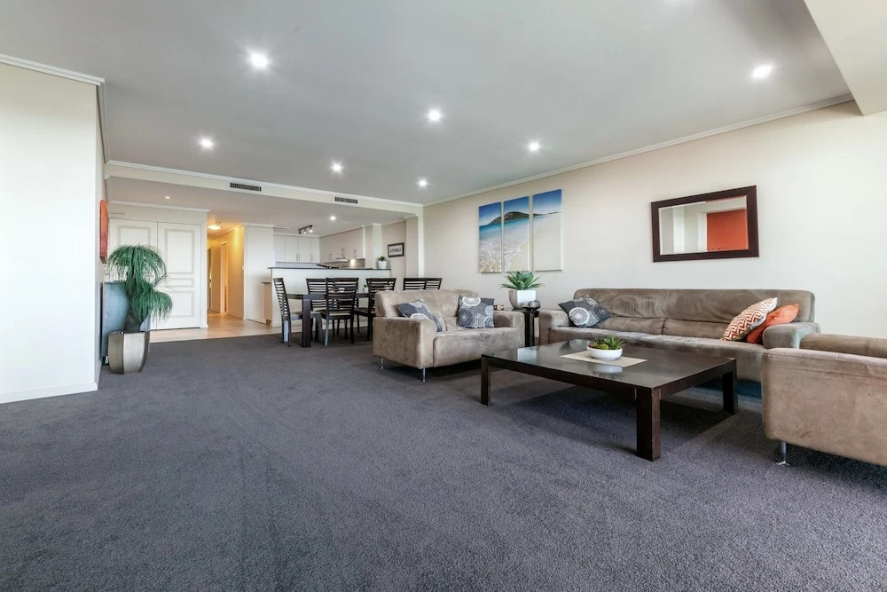 Scirocco, Unit 11/23 Tomaree Street