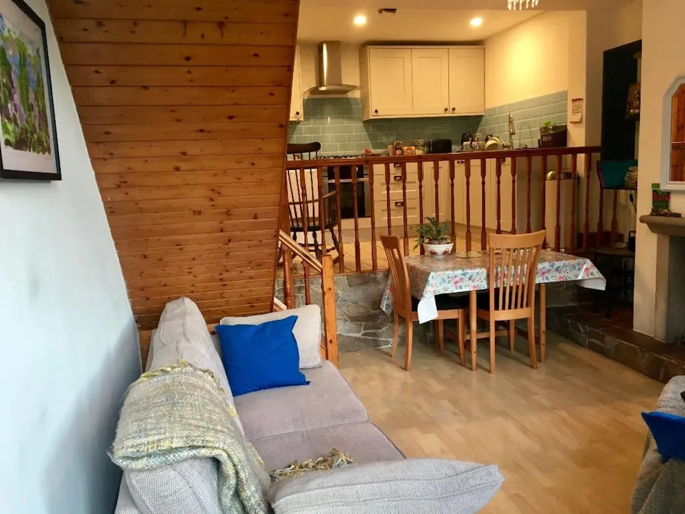 Windsor View, great views, walkers paradise, dog friendly