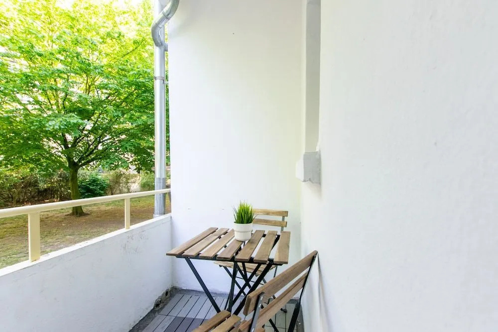 Tolstov-Hotels Large Apartment