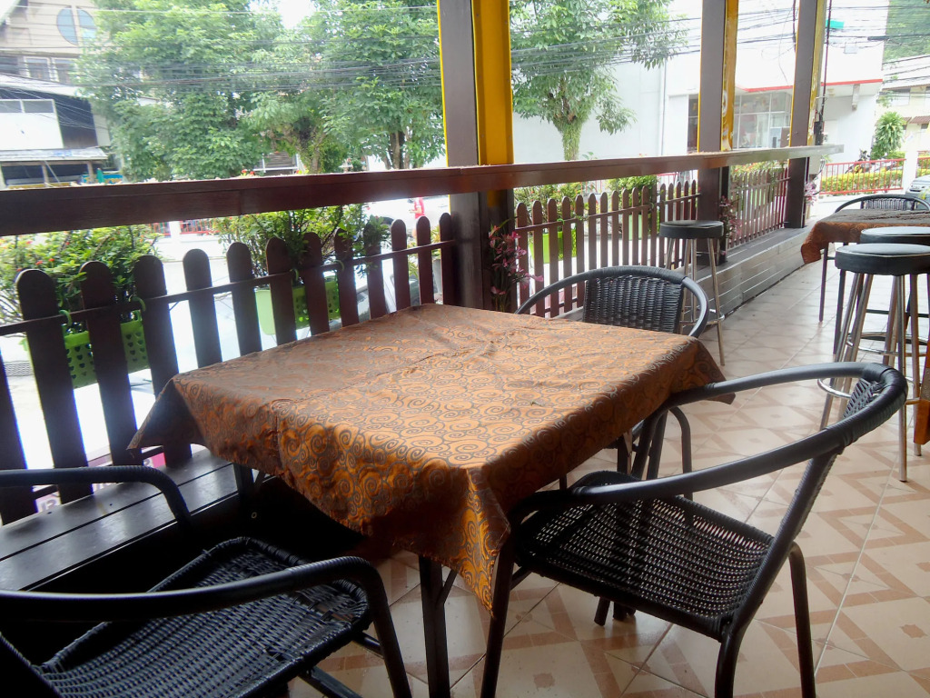 Ngamta Hotel