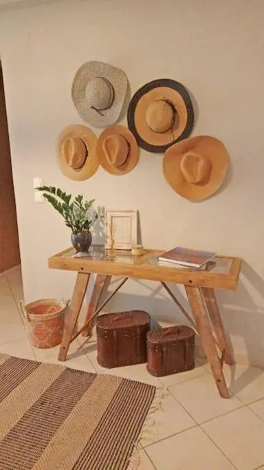 Central Artistic 2-Bedroom Apartment