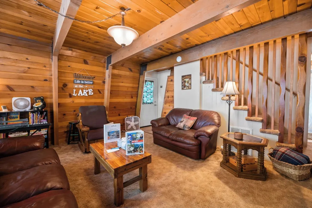 A Beary Happy Cabin