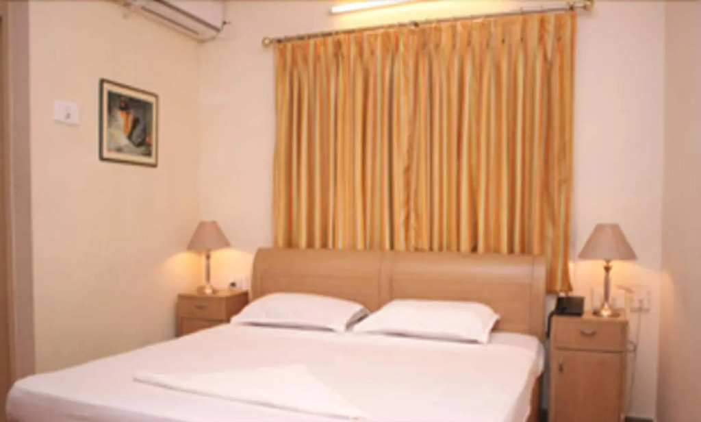 Gemini Inn