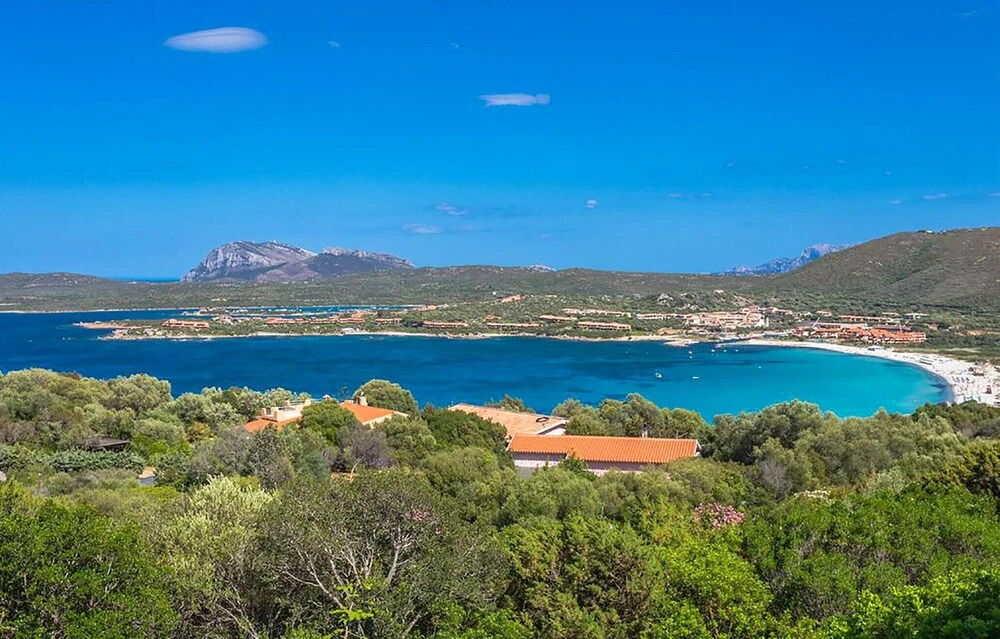 Stunning Home in Golfo di Marinella With 2 Bedrooms