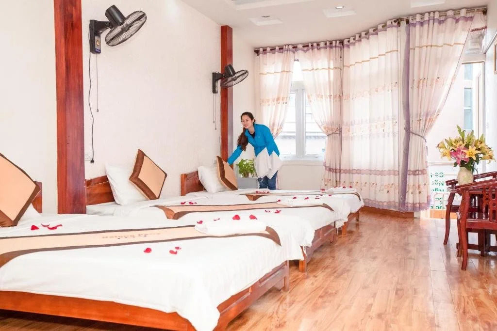 Halong Party Hostel & Hotel