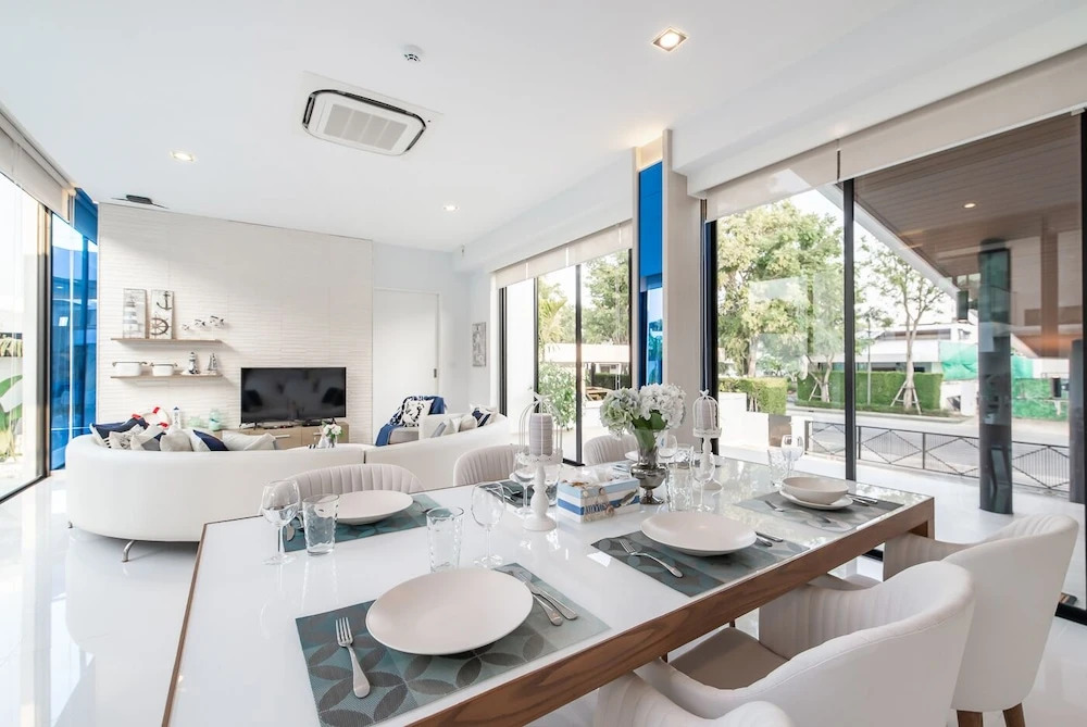 Luxury Residences 3-Bedroom Pool Villa Beach Access, Na Jomtien Pattaya