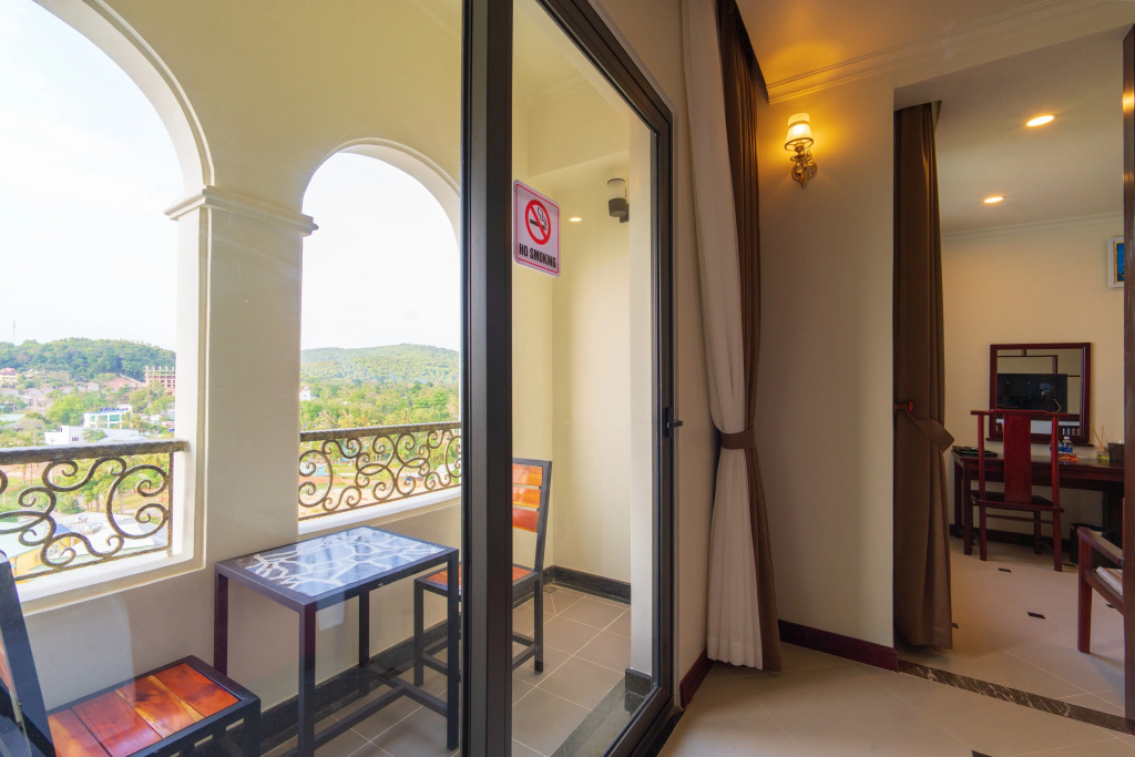 Praha Hotel Phú Quốc