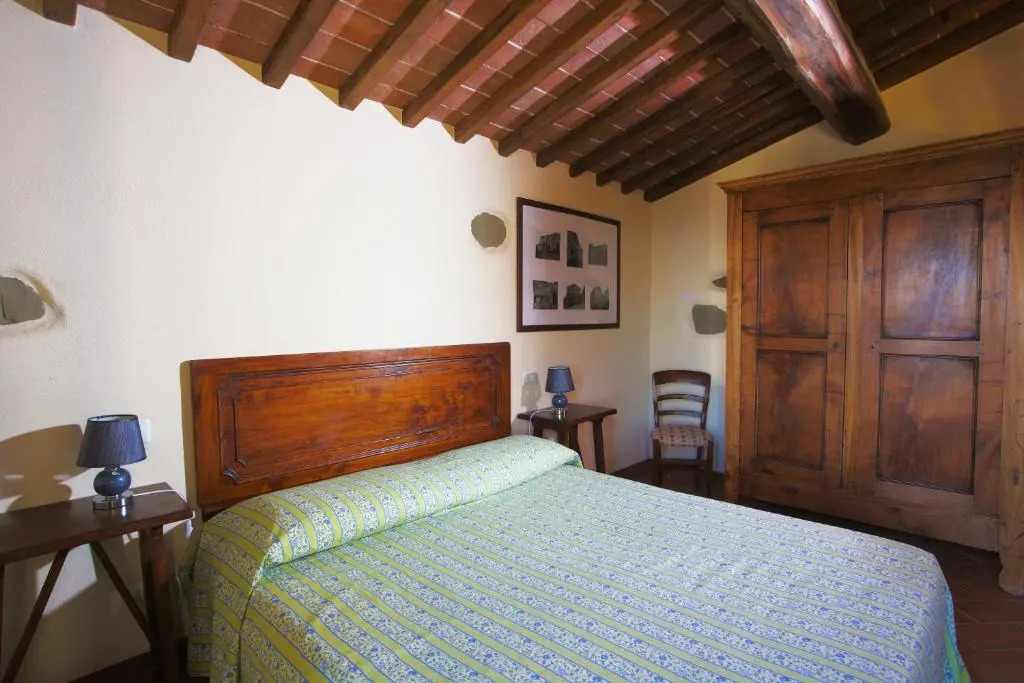 Tenuta Angelici Winery Casa Contea with pool and panoramic pool Cortona