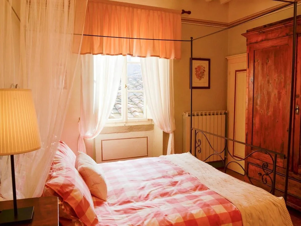 Vicolo della Scala Rooms