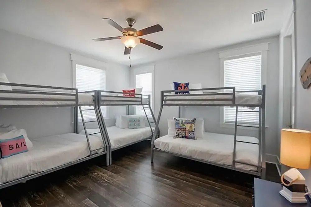 WHITE SAND REUNION 5 Bedroom Holiday Home by Five Star Properties