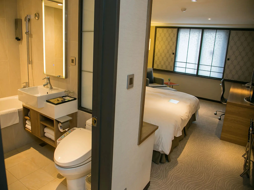 Royal Inn Taipei Nanxi - MRT Zhongshan Station