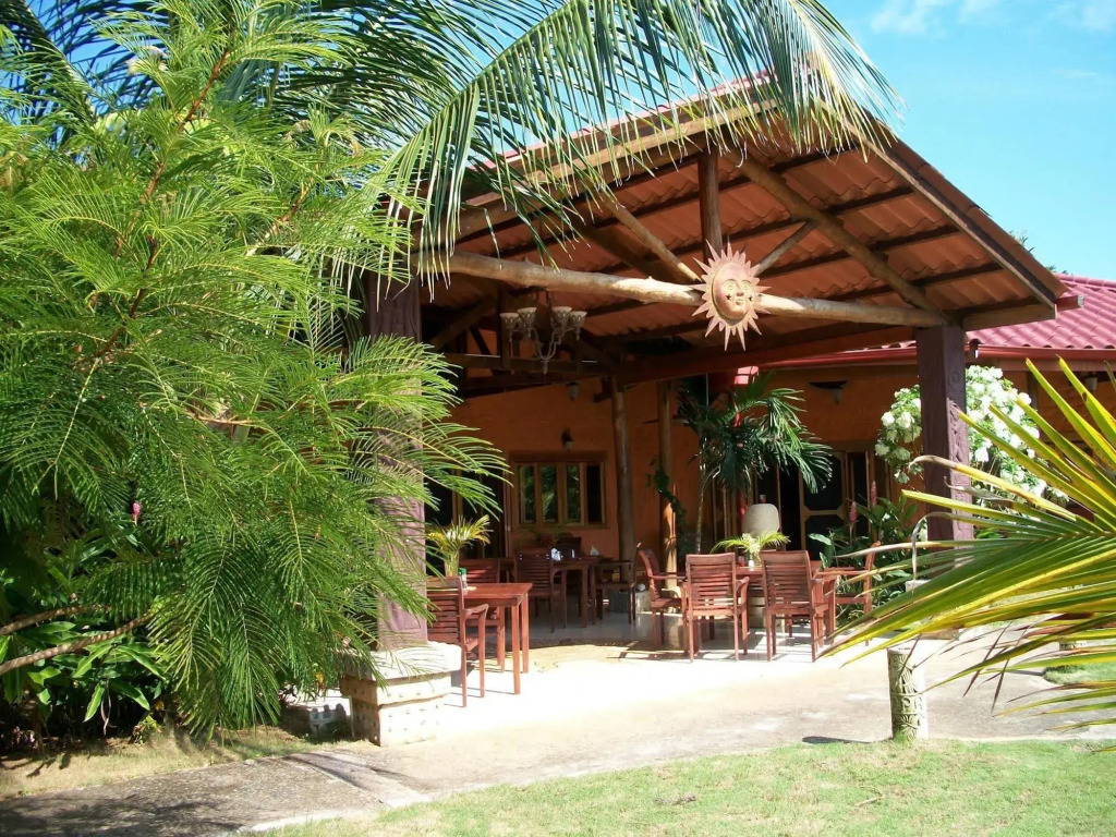 Popa Paradise Beach Resort