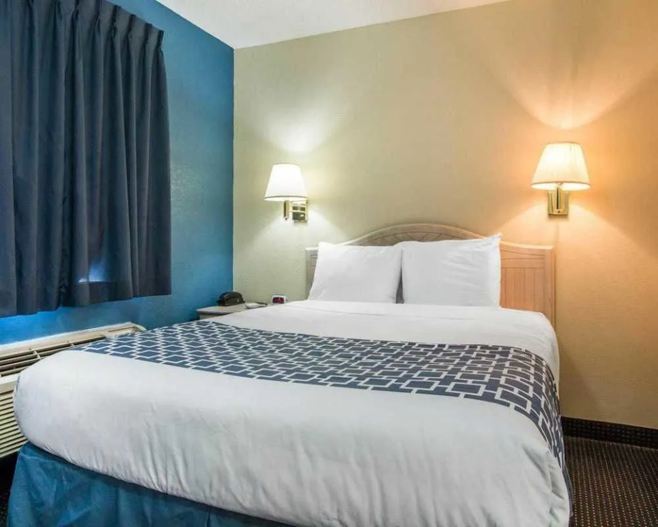 Suburban Extended Stay Hilton Head