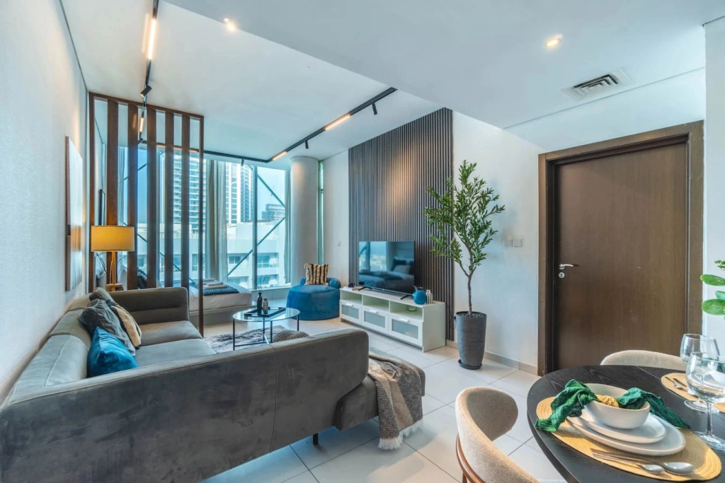 Квартира 7th Floor Sea & Canal View 1BR Near Beach