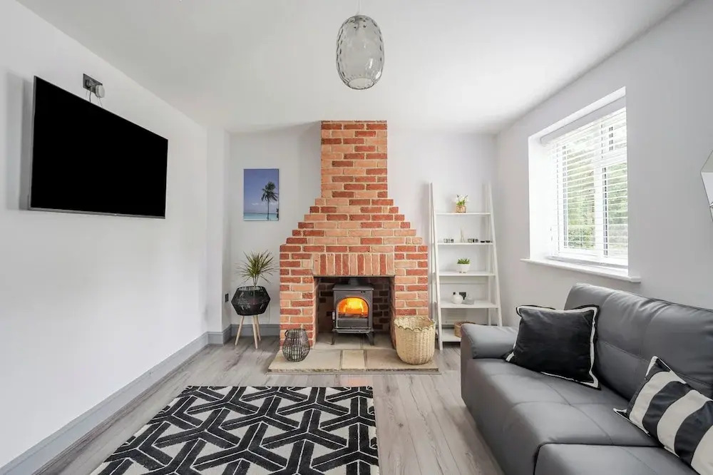 Detached House in Quiet Village - Pets Allowed