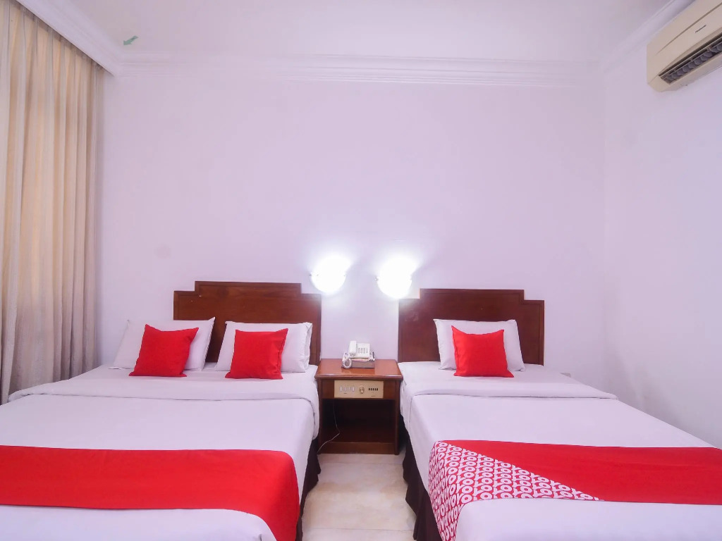 OYO 11342 Liwah Hotel