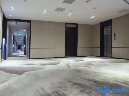 Yongguang Hotel (Zhoukou Passenger Transport Terminal Branch)