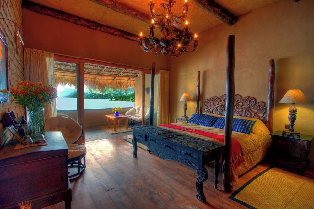 Laguna Lodge Eco-Resort & Nature Reserve