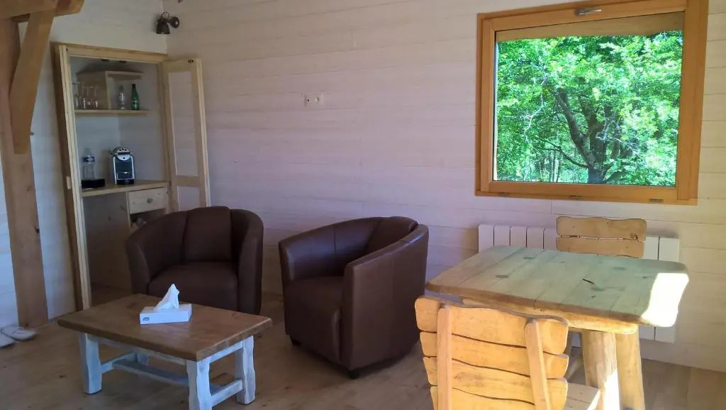 Cabanes du Hérisson, cabanes perchées de standing avec spa