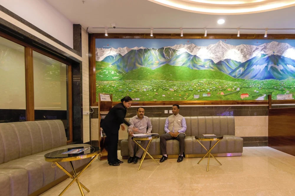 Dhauladhar Heights Resort