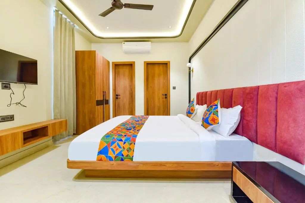 FabHotel Vaibhavya