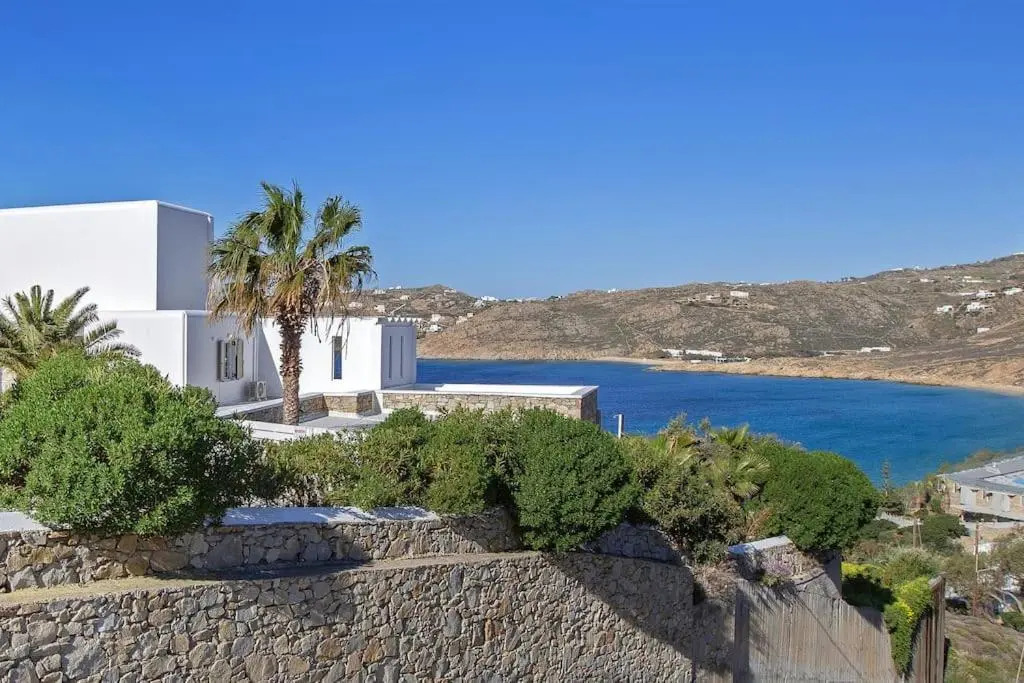 Mykonian house in Elia beach by GHH