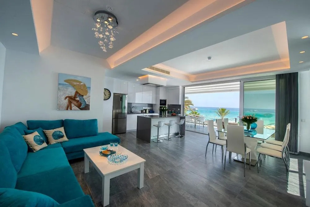 Sunprime Protaras Beach