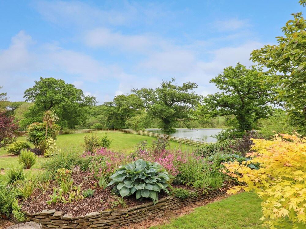 Hole Park