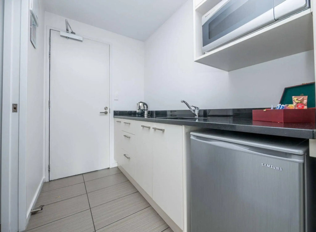 Bellano Motel Suites