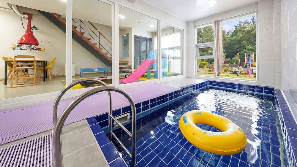 Haren Kids Pool Villa & Spa, Gapyeong