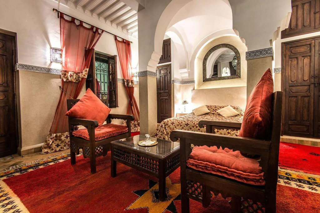 RIAD ELNOUJOUM