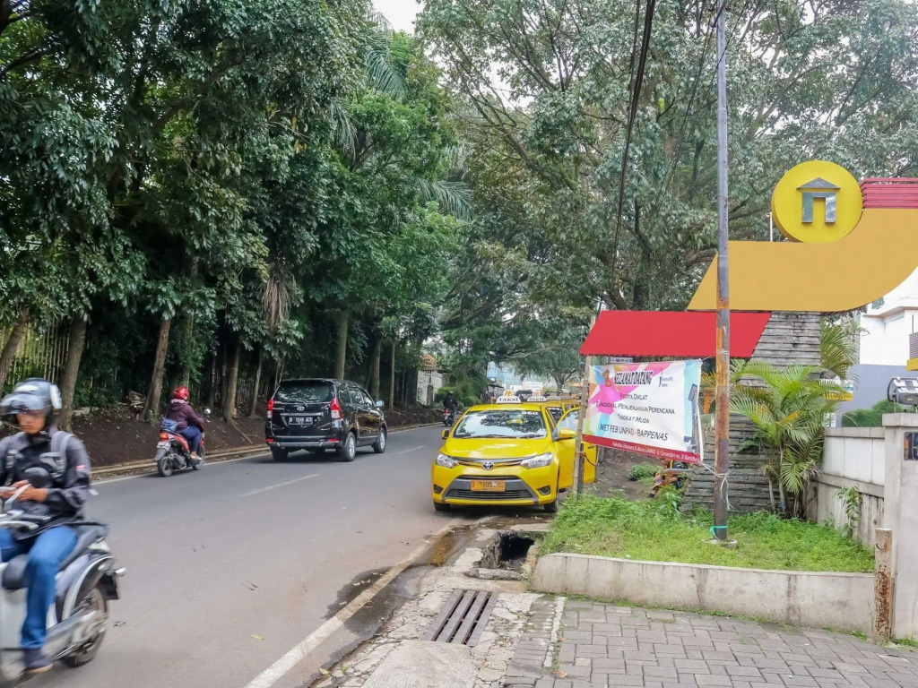 NIDA Rooms Bandung Paris Van Shopping